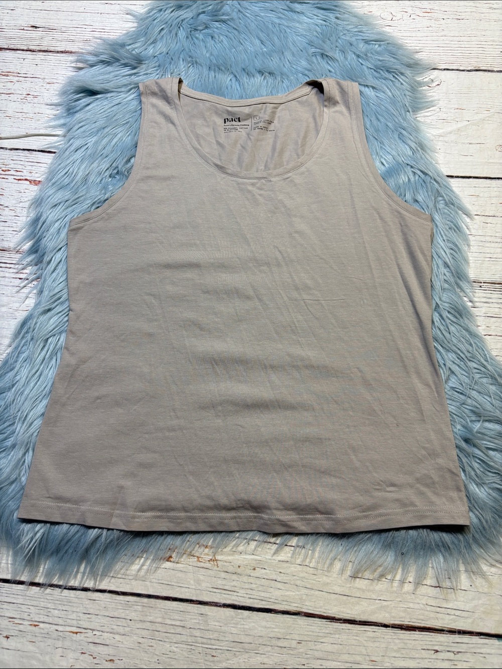 Pact Women’s Scoop Neck Tank Top in Light Taupe Sz L